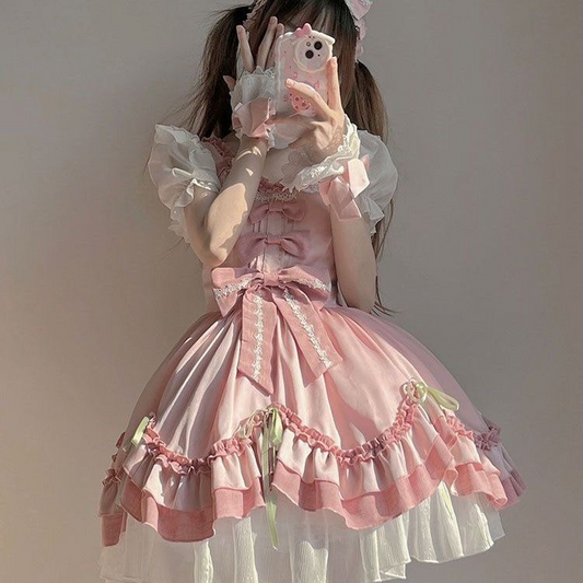 Pink and cute Lolita wedding dress, gentle Western-style dress, Lolita soft girl style, sweet princess dress.