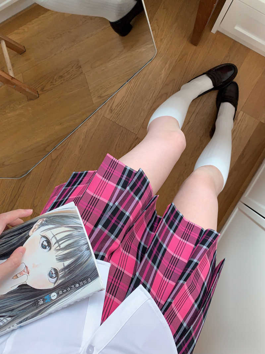 Original JK Plaid Skirt for Spring and Summer with School-uniform-feeling. A-line half skirt for students. Rosy-red pleated skirt in academic style.