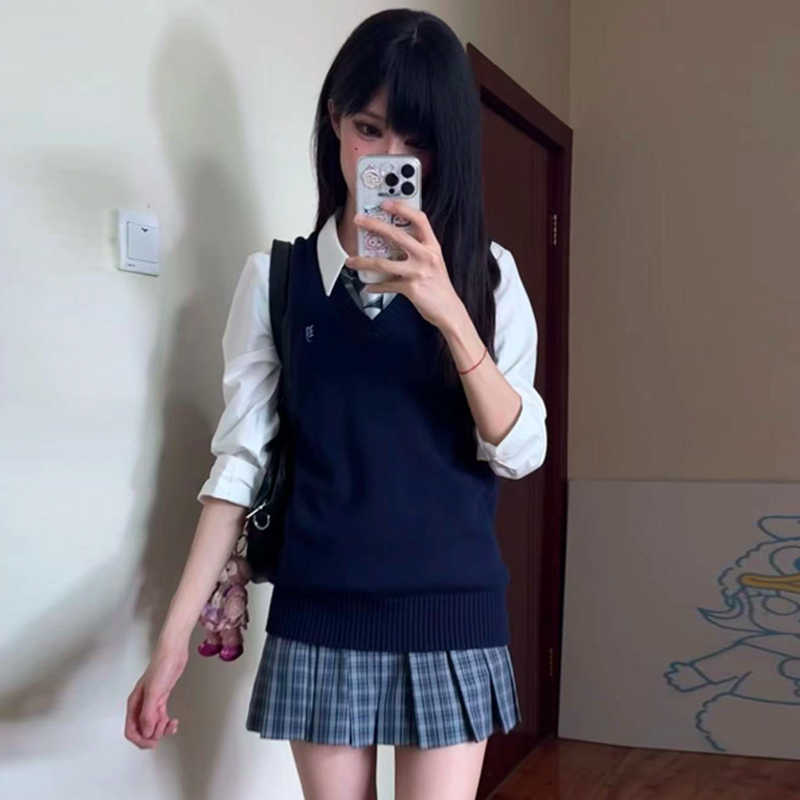 Original. Little Chengzhong Shirt. Japanese College Style Long-Sleeved White JK Uniform Inner Top.