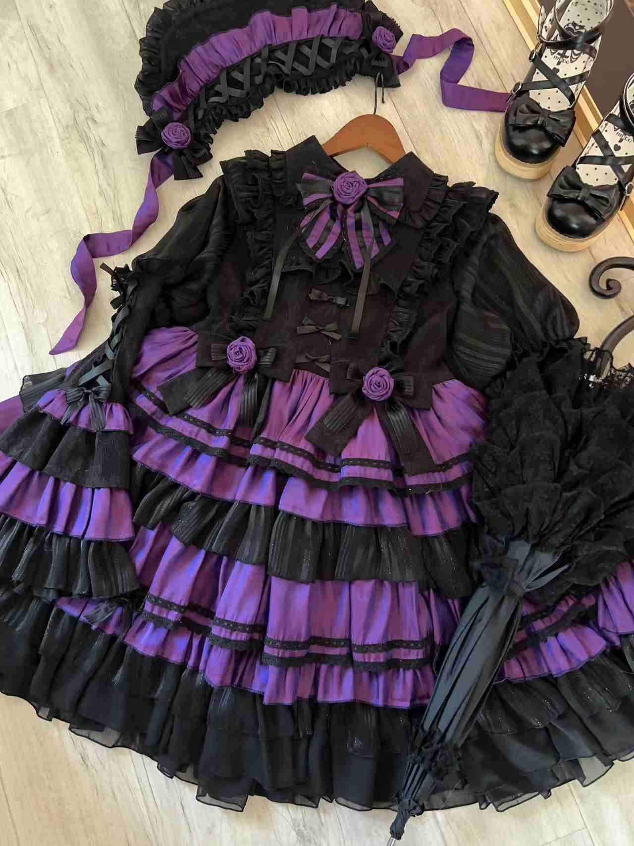 New Lolita "Little Witch" Gothic black-purple mid-length dress (including BNT headdress).